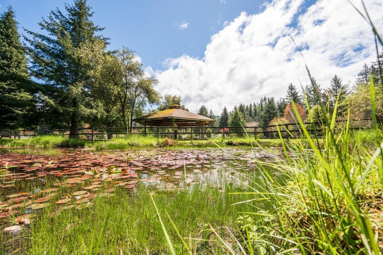 Redwood Meadows Rv Resort Crescent City Exterior foto