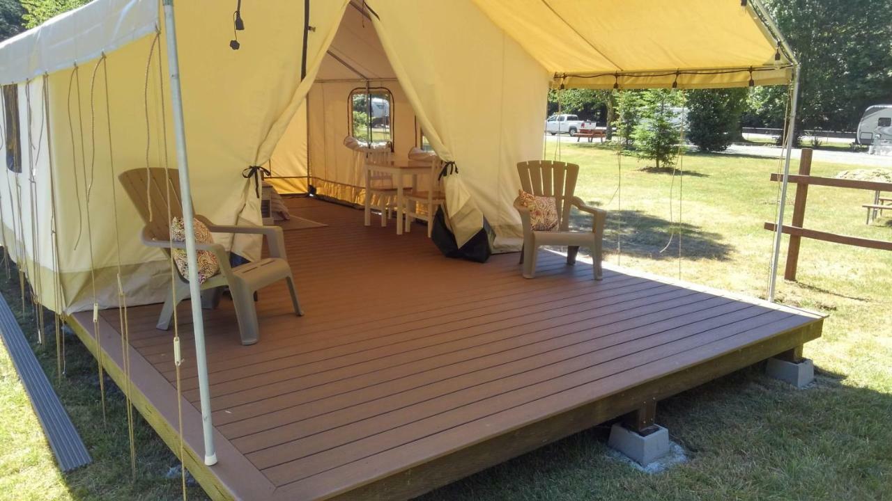 Redwood Meadows Rv Resort Crescent City Exterior foto